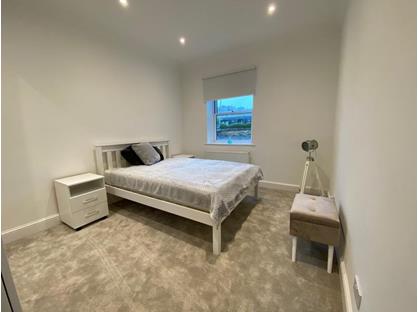 Room in a Shared Flat, College Court, W6