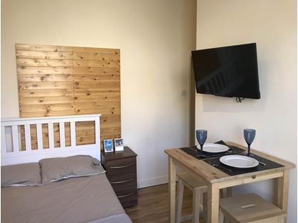 Studio Flat, London, N7