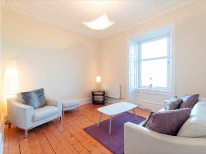 1 Bed Flat, Brunton Gardens, EH7