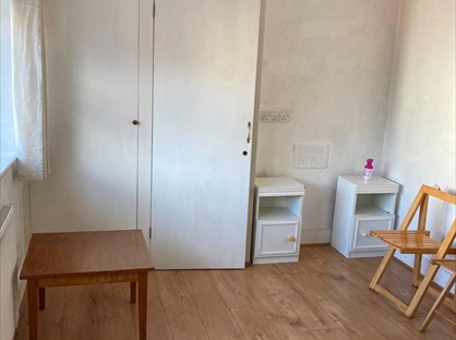 Studio Flat, York Road, GU1