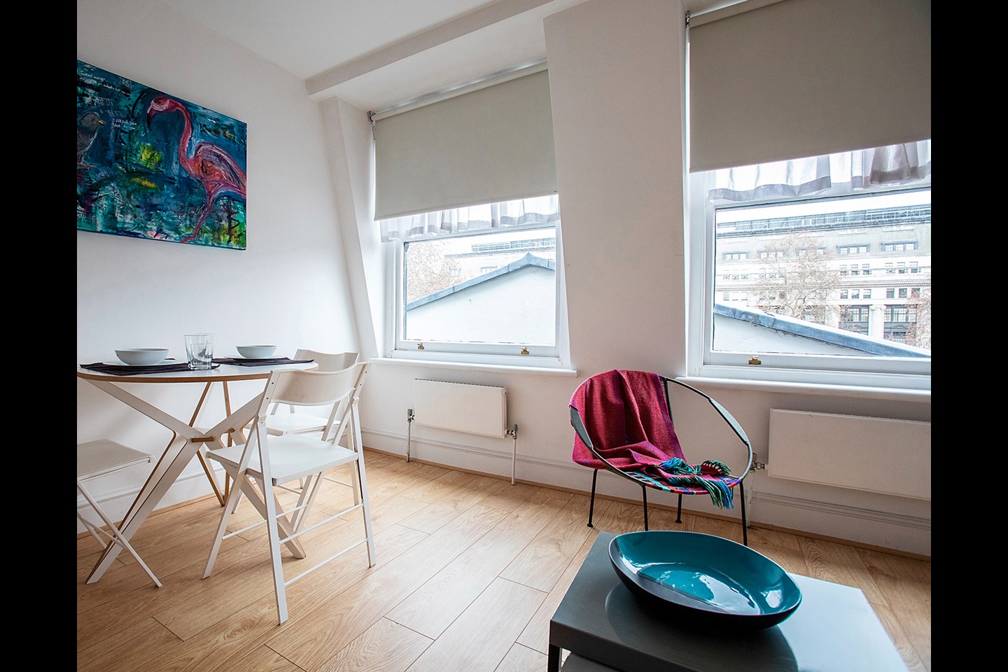 1 Bed Flat, Bloomsbury Square, WC1A photo 3