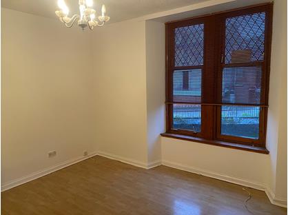 3 Bed Flat, Inverkip Street, PA15