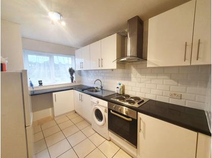 3 Bed Terraced House, Lomond Close, N15