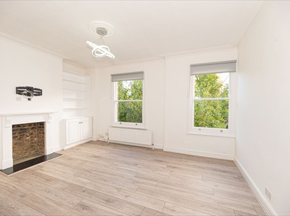 2 Bed Flat, Vauxhall, SW8