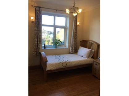 Room in a Shared House, Tolworth Rise North, KT5