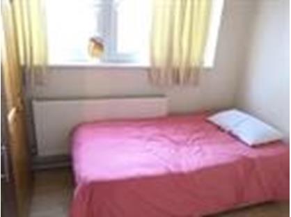 Room in a Shared House, Marchbank Road, W14