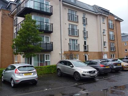 2 Bed Flat, Appin Place, EH14