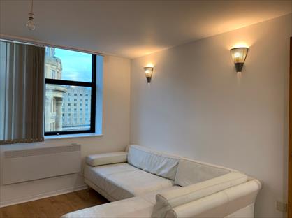 1 Bed Flat, Broadway, BD1