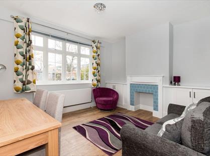 2 Bed Flat, Moira Court, SW17