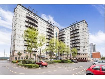 Room in a Shared Flat, Central House 32-66 Hight Street Str, E15