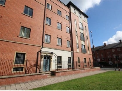 2 Bed Flat, The Square, CH1
