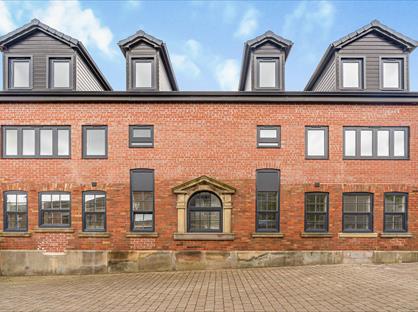 2 Bed Flat, Marple Bank Apartments, SK6