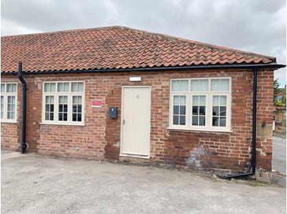 Studio Flat, Canal Road, S80