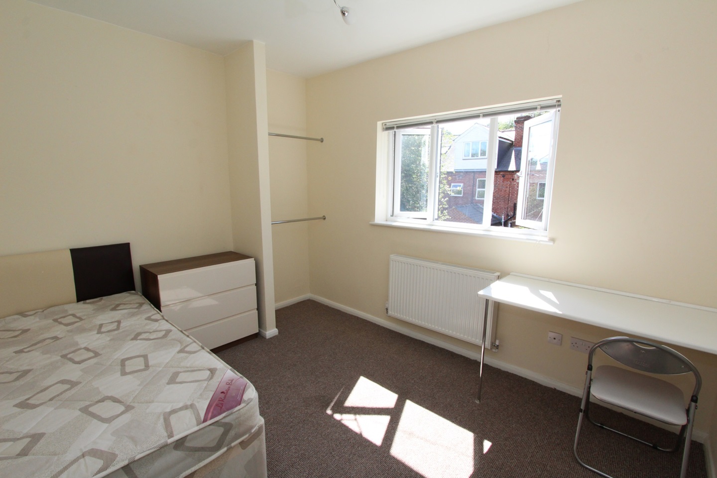 Additional image 7 of 4 Bed Terraced House, Pomona Street, S11, N1 7GU