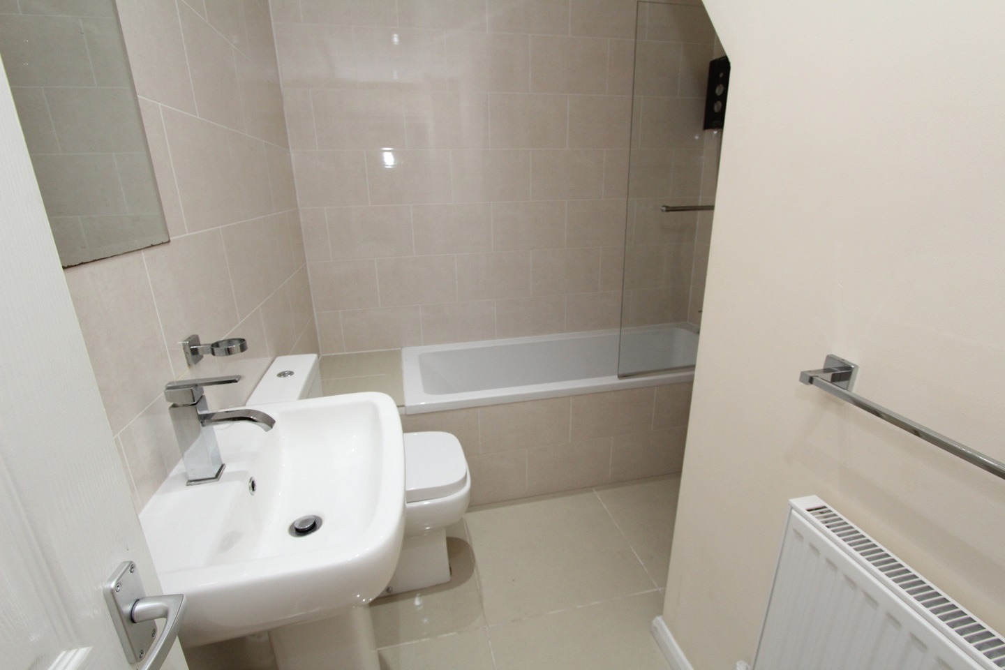 Additional image 13 of 4 Bed Terraced House, Pomona Street, S11, N1 7GU