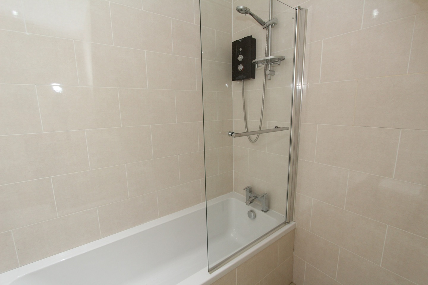 Additional image 14 of 4 Bed Terraced House, Pomona Street, S11, N1 7GU