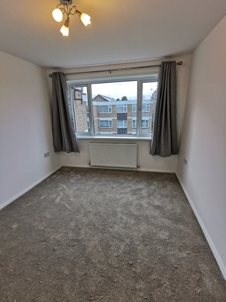 2 Bed Flat, Sherbourne Road, B27 photo 3