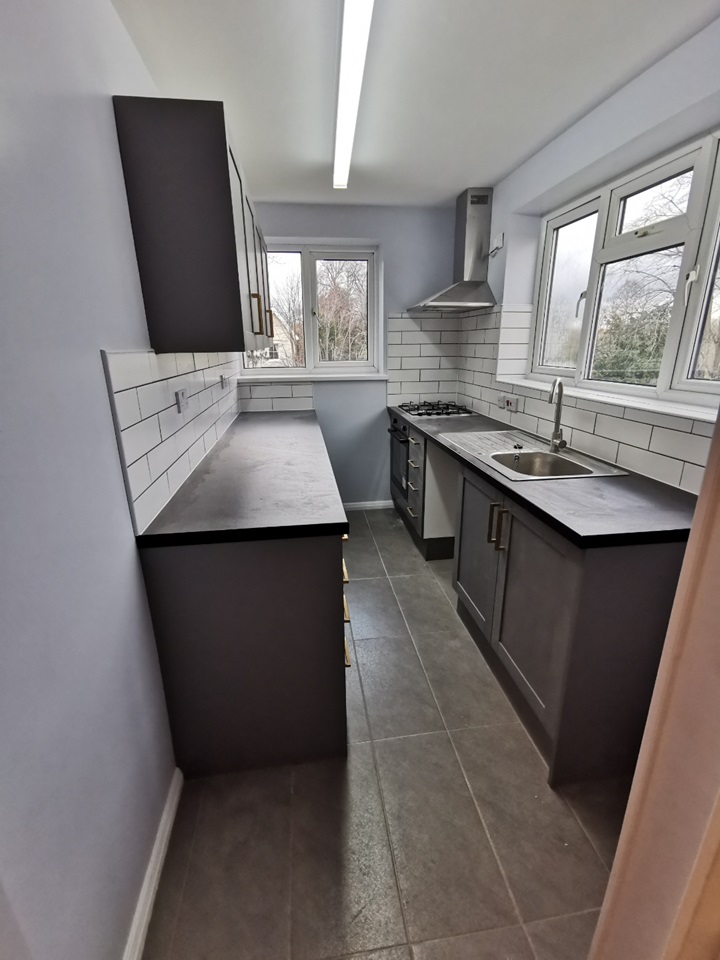 2 Bed Flat, Sherbourne Road, B27 photo 4