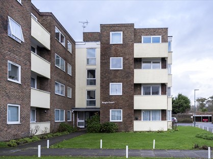 2 Bed Flat, High Street, PO21