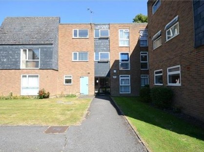 2 Bed Flat, Terrent Court, SL4
