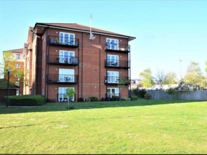 2 Bed Flat, John Dyde Close, CM23