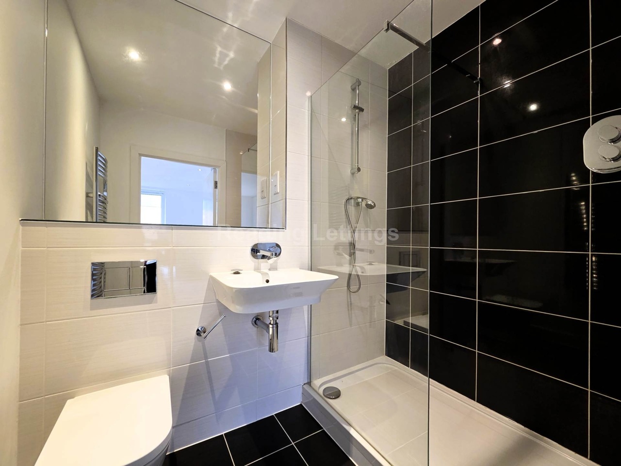 Additional image 8 of 2 Bed Penthouse, Cygnet House, RG2, N1 7GU
