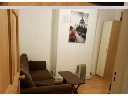 Room in a Shared House, Kingston Road, SW20