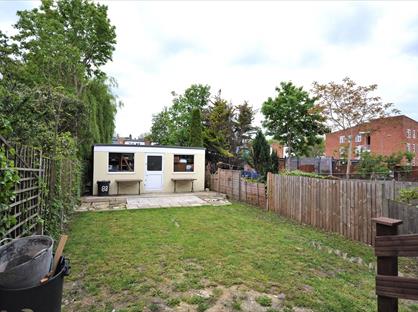 7 Bed Semi-Detached House, Rossiter Road, SW12