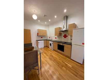 2 Bed Flat, Bronwydd Road, SA31