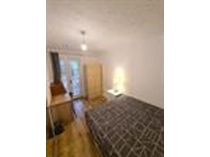 Room in a Shared House, Romney Row, NW2