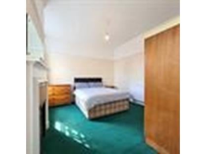 Room in a Shared Flat, Wandsworth Road, SW8