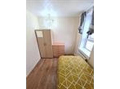 Room in a Shared Flat, Taplow, NW3