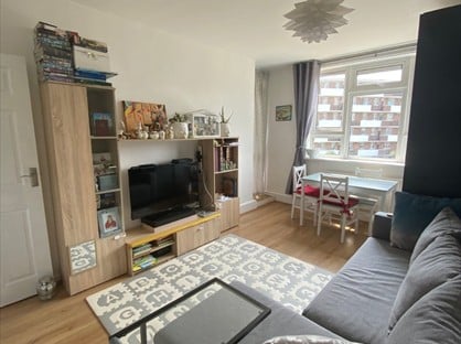 1 Bed Flat, Battersea, SW8