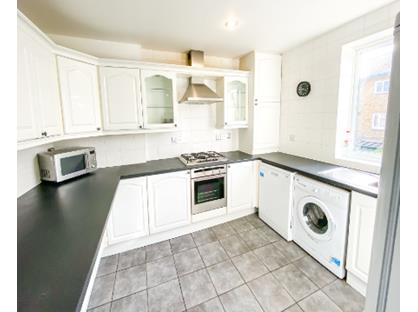 Room in a Shared Flat, Elizabeth Close, E14