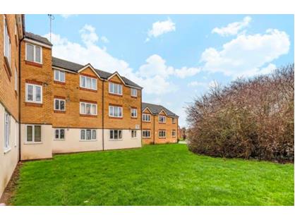 2 Bed Flat, Redford Close, TW13