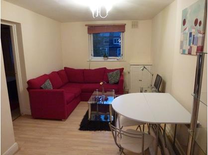 1 Bed Flat, Hammersmith Grove, W6