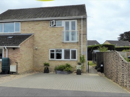 2 Bed Semi-Detached House, Orchard Close, IP12