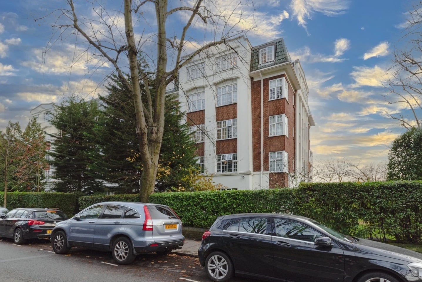 Studio Flat, Acol Court, NW6