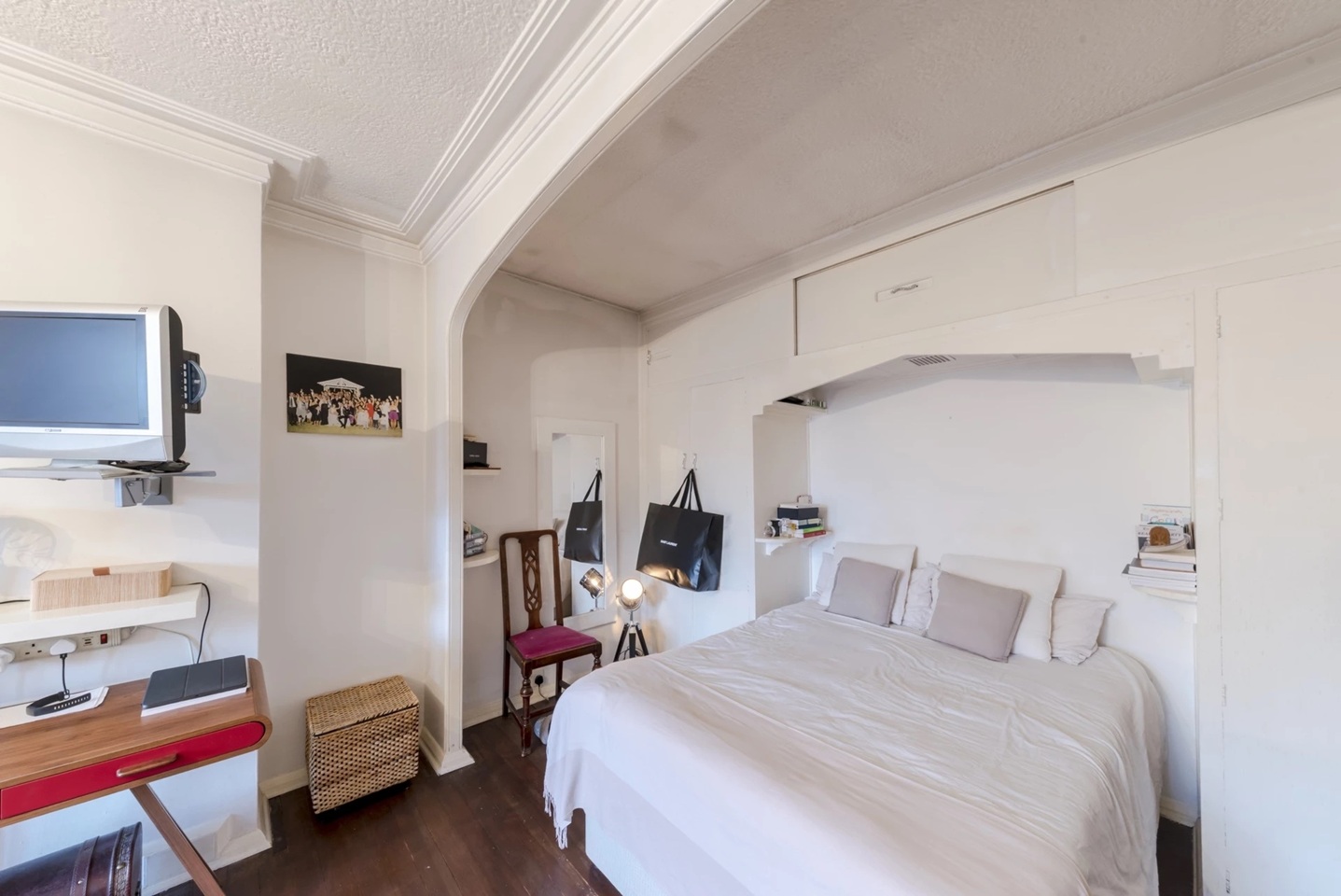 Studio Flat, Acol Court, NW6 photo 3