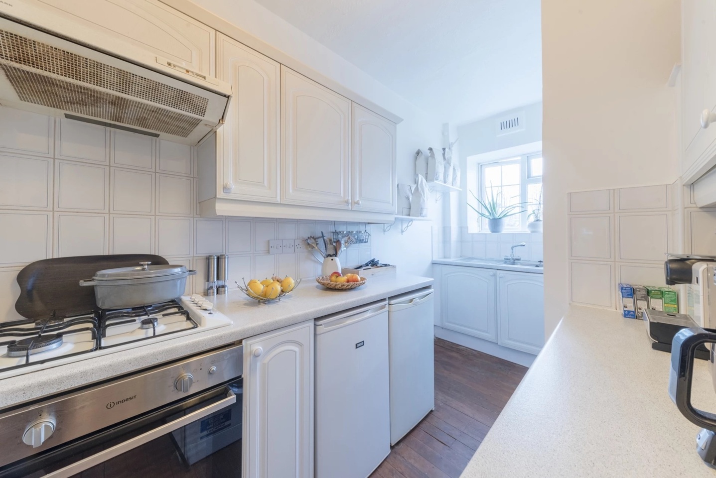 Studio Flat, Acol Court, NW6 photo 5