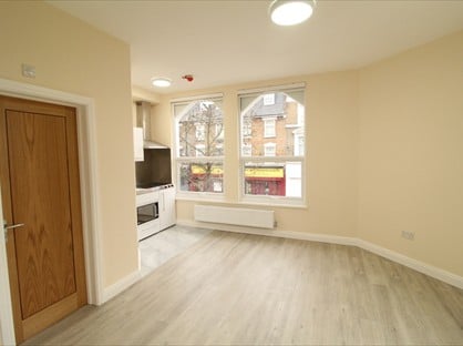 1 Bed Flat, Chatsworth Road, E5