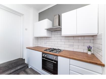 2 Bed Flat, Fern Dene Road, NE8
