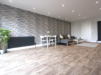 1 Bed Flat, Alma Street, LU1