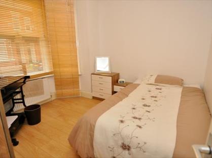 Room in a Shared House, Furness Road, M14
