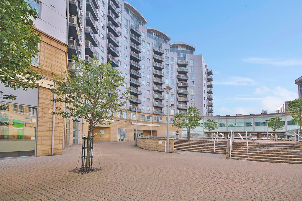 Basingstoke 2 Bed Flat, Crown Heights Alencon Link, RG21 To Rent