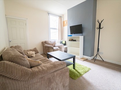2 Bed Terraced House, Tudor Road, LE3