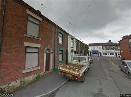 2 Bed Terraced House, Oswald Street, OL2