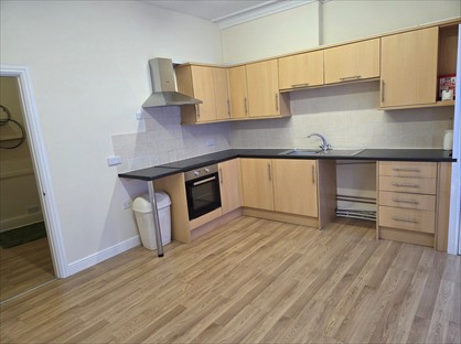 2 Bed Maisonette, Pen Y Bryn, LL13