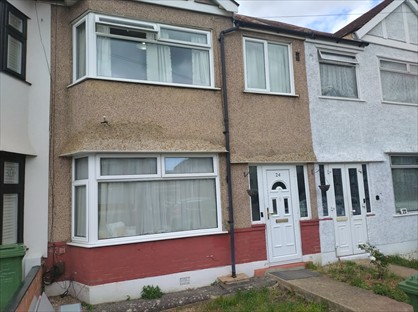 3 Bed Terraced House, Geneva Gardens, RM6