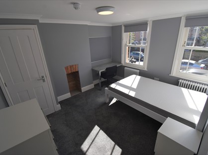 6 Bed Semi-Detached House, Addington Road, RG1